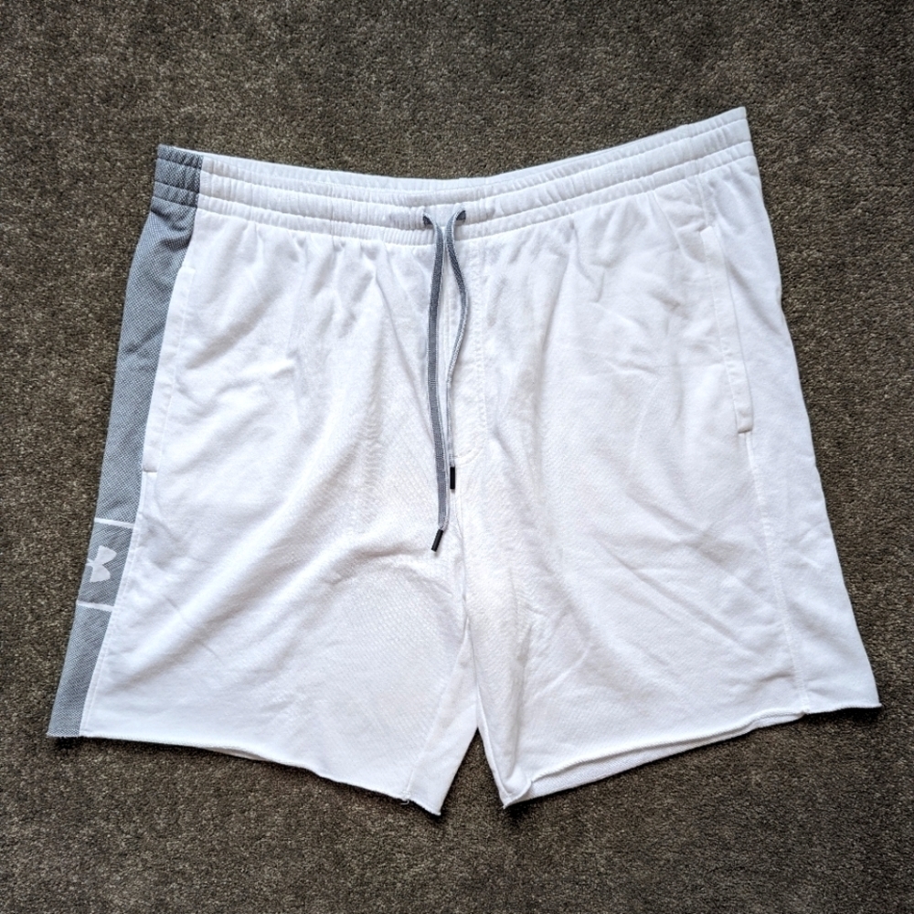 Under Armour cotton white athletic shorts for men size 3XL
